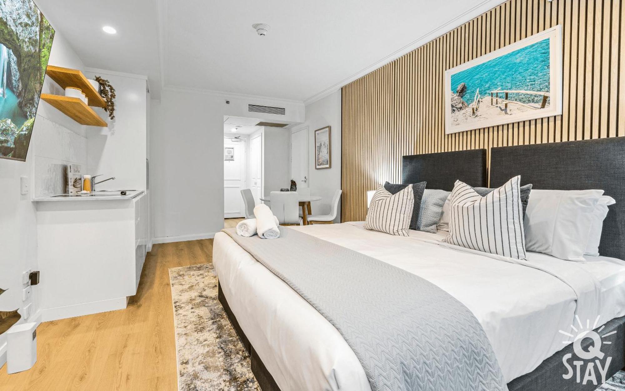 Legends Apartments - Qstay 골드코스트 외부 사진